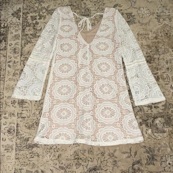 White dress - Picture 2 of 2